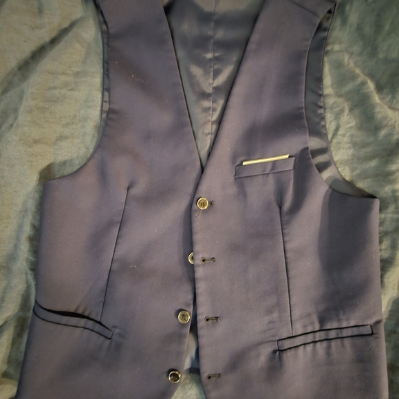 Men's Classic Navy Suit - Picture 8 of 10